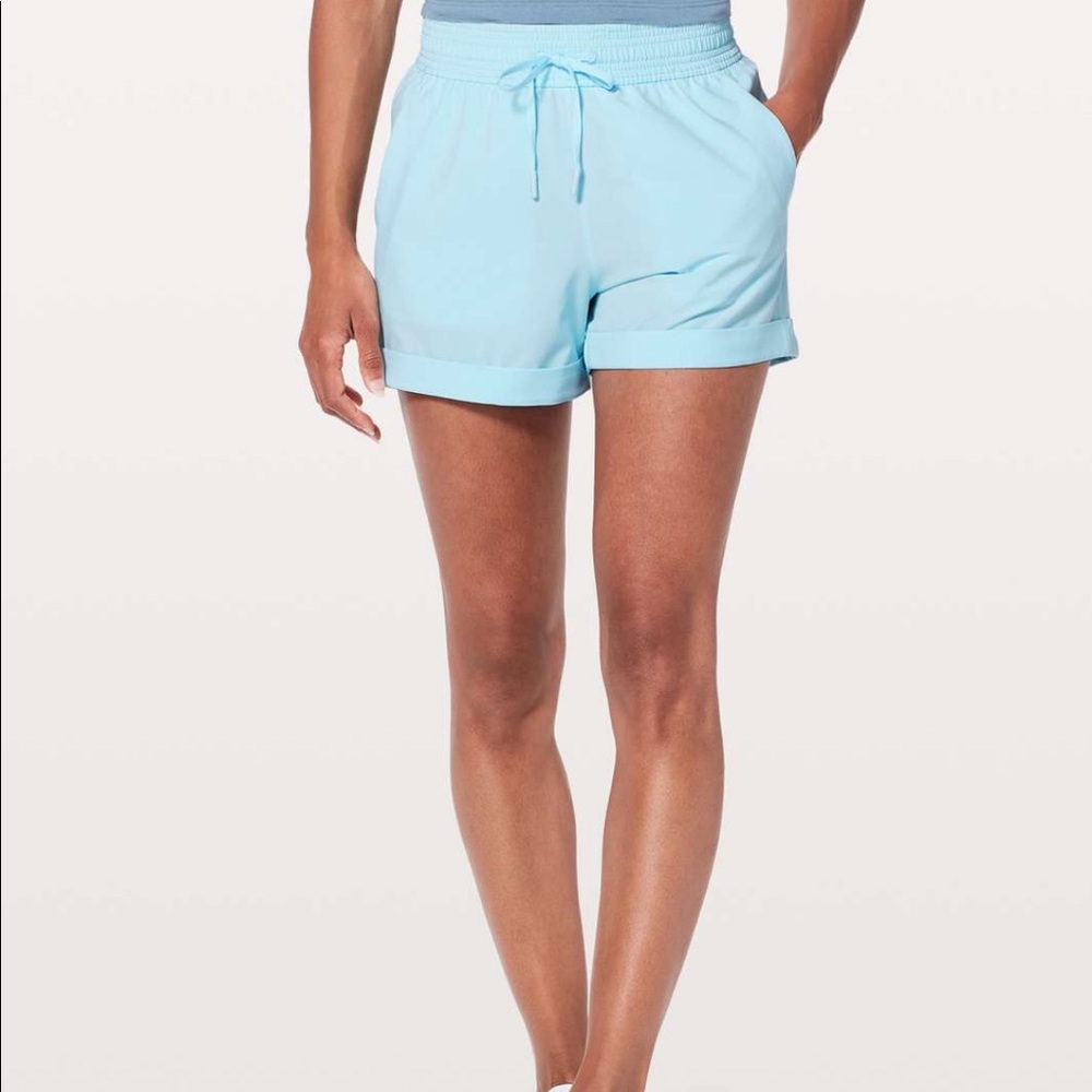 Lululemon Spring Break Away Short 4-way Stretch 3"